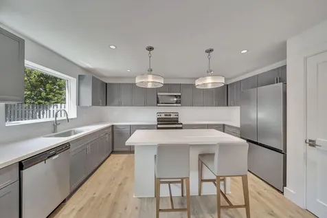 5631 NW 43rd Way Coconut Creek FL 33073