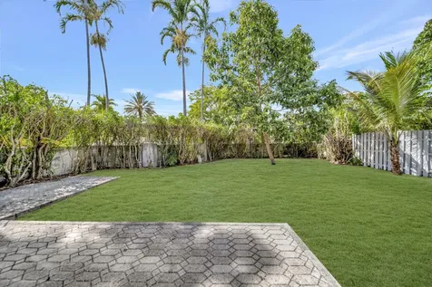 5631 NW 43rd Way Coconut Creek FL 33073