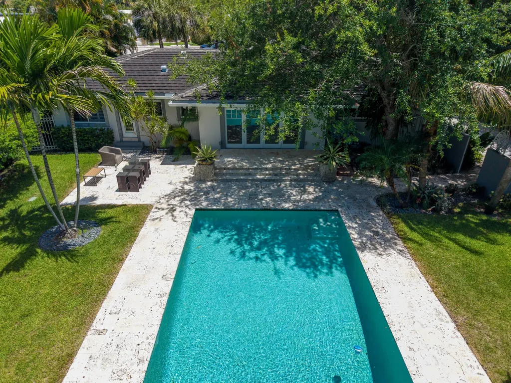 1635 Seabreeze Boulevard Fort Lauderdale FL 33316