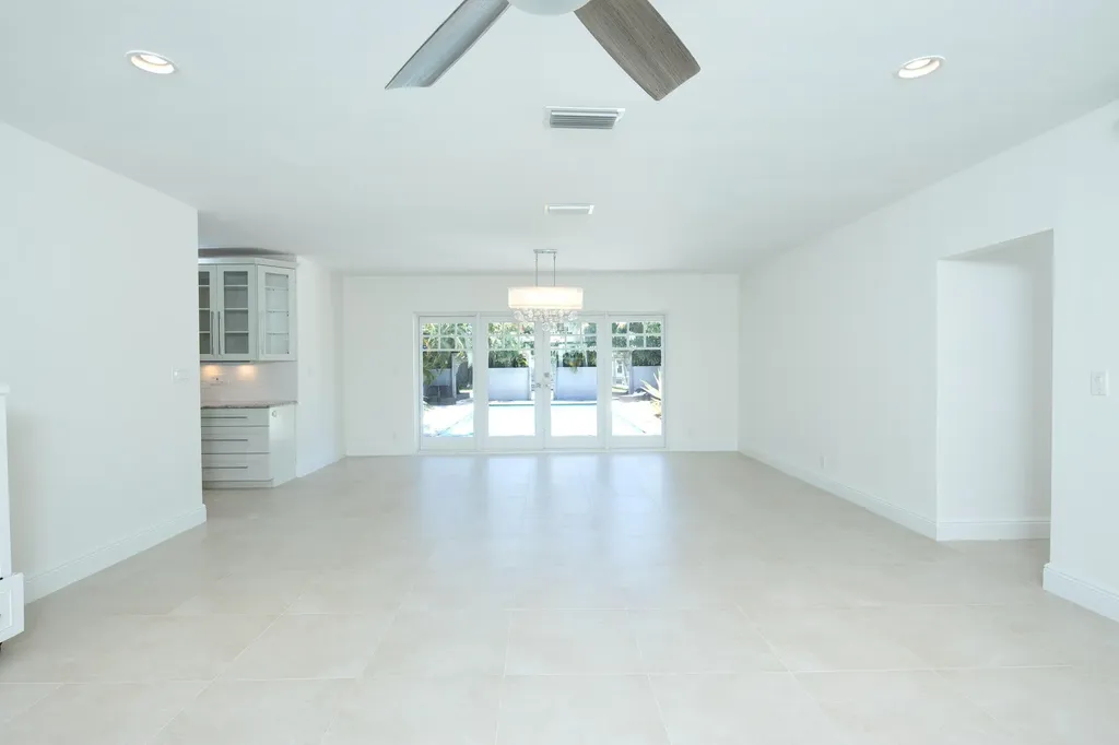 1635 Seabreeze Boulevard Fort Lauderdale FL 33316