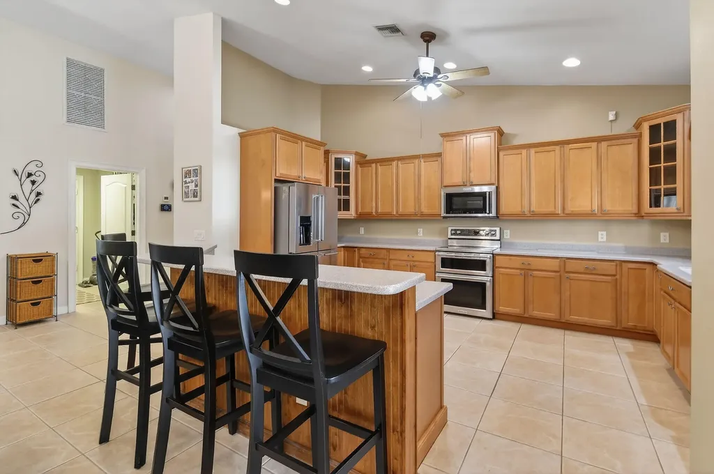 3221 SE Quay Street Port St Lucie FL 34984