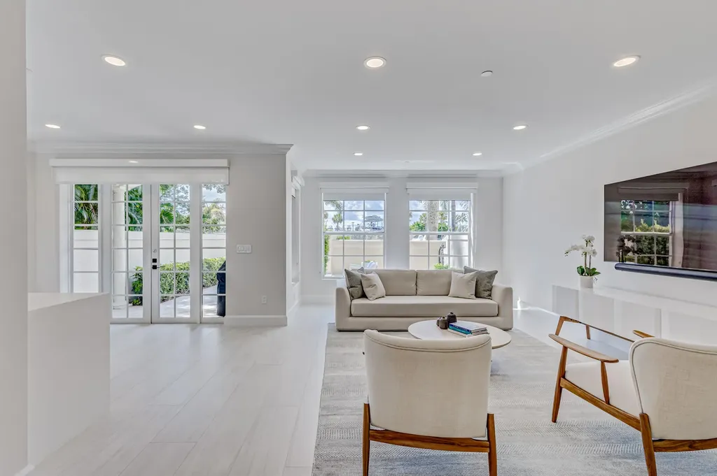 27 Marina Gardens Drive Palm Beach Gardens FL 33410