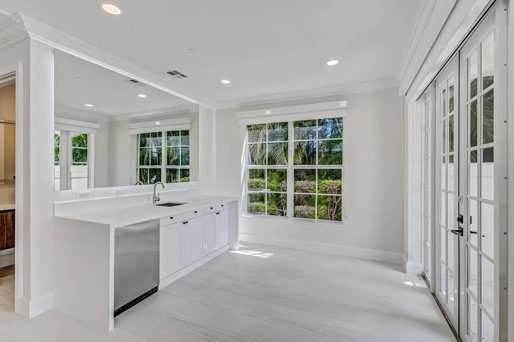 27 Marina Gardens Drive Palm Beach Gardens FL 33410