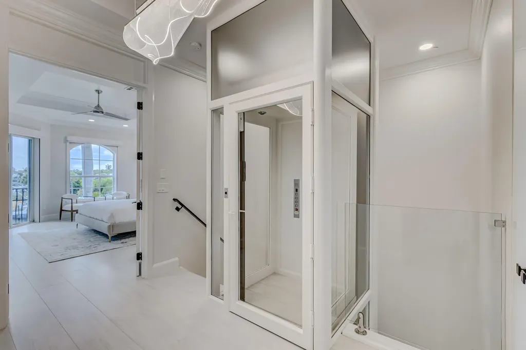 27 Marina Gardens Drive Palm Beach Gardens FL 33410