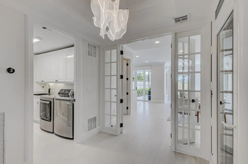 27 Marina Gardens Drive Palm Beach Gardens FL 33410