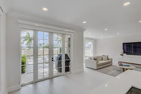 27 Marina Gardens Drive Palm Beach Gardens FL 33410