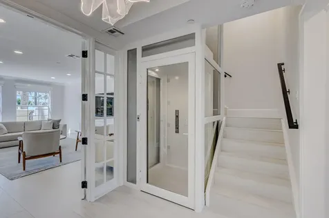 27 Marina Gardens Drive Palm Beach Gardens FL 33410
