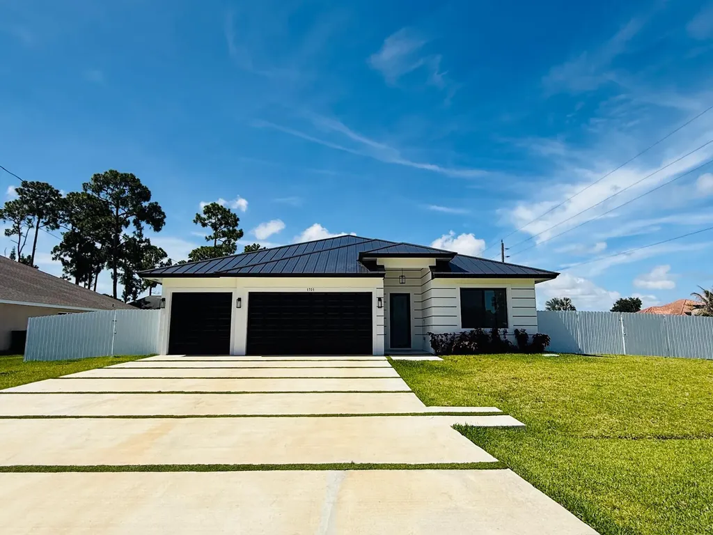 1701 SW Cannon Avenue Port St Lucie FL 34953
