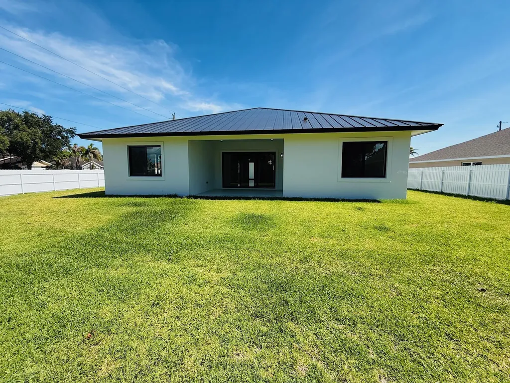 1701 SW Cannon Avenue Port St Lucie FL 34953