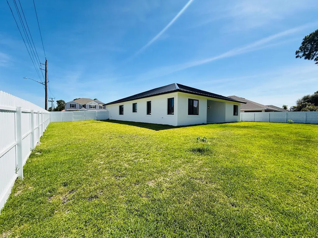 1701 SW Cannon Avenue Port St Lucie FL 34953