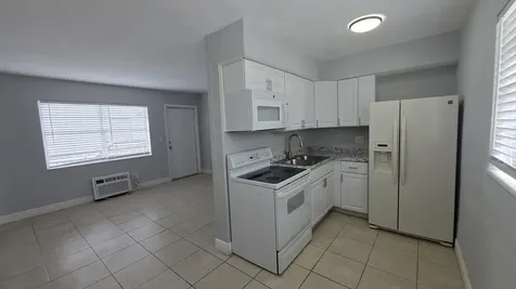 16951 NE 18th Avenue Miami FL 33162