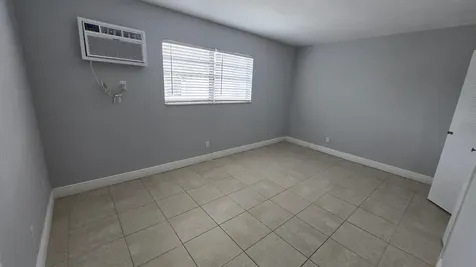 16951 NE 18th Avenue Miami FL 33162