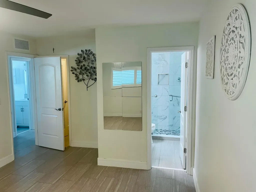 2100 NE 38th Street Lighthouse Point FL 33064