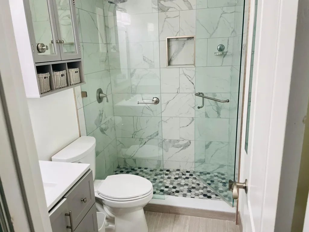 2100 NE 38th Street Lighthouse Point FL 33064