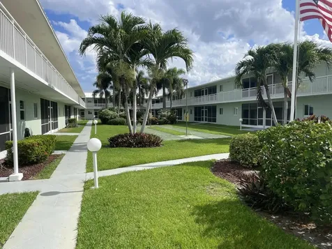2100 NE 38th Street Lighthouse Point FL 33064