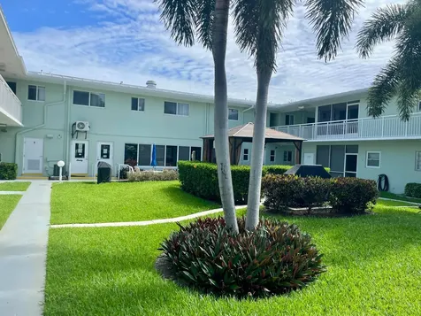 2100 NE 38th Street Lighthouse Point FL 33064