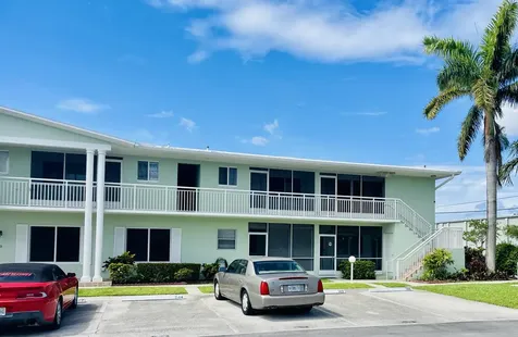 2100 NE 38th Street Lighthouse Point FL 33064
