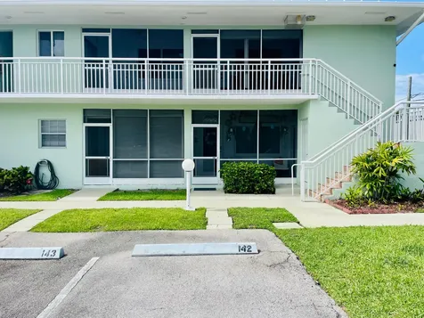 2100 NE 38th Street Lighthouse Point FL 33064