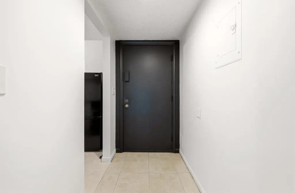 5160 Las Verdes Circle Delray Beach FL 33484