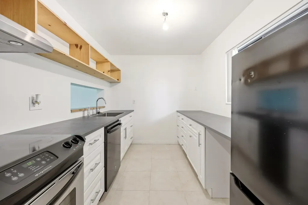 5160 Las Verdes Circle Delray Beach FL 33484
