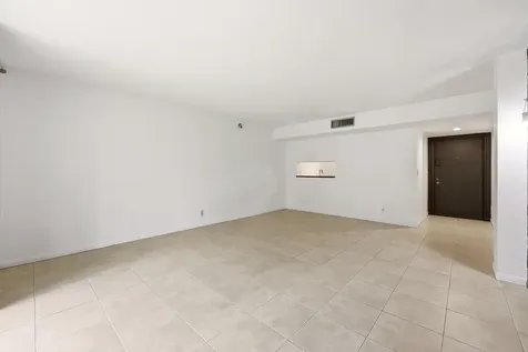 5160 Las Verdes Circle Delray Beach FL 33484