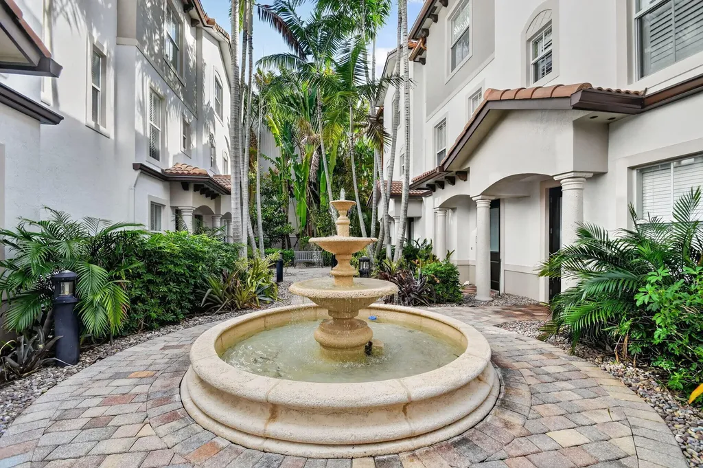 2686 N Federal Highway Boynton Beach FL 33435