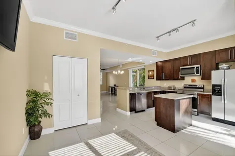 2686 N Federal Highway Boynton Beach FL 33435