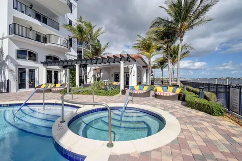 2686 N Federal Highway Boynton Beach FL 33435