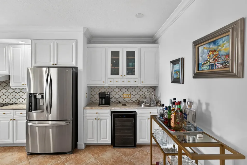 4180 N Hwy A1a Hutchinson Island FL 34949
