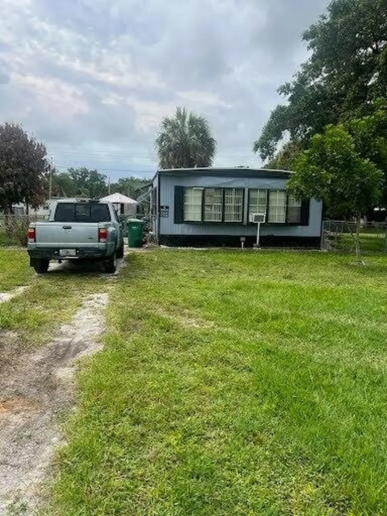 137 Imperial Way Fort Pierce FL 34951