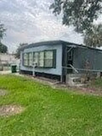 137 Imperial Way Fort Pierce FL 34951