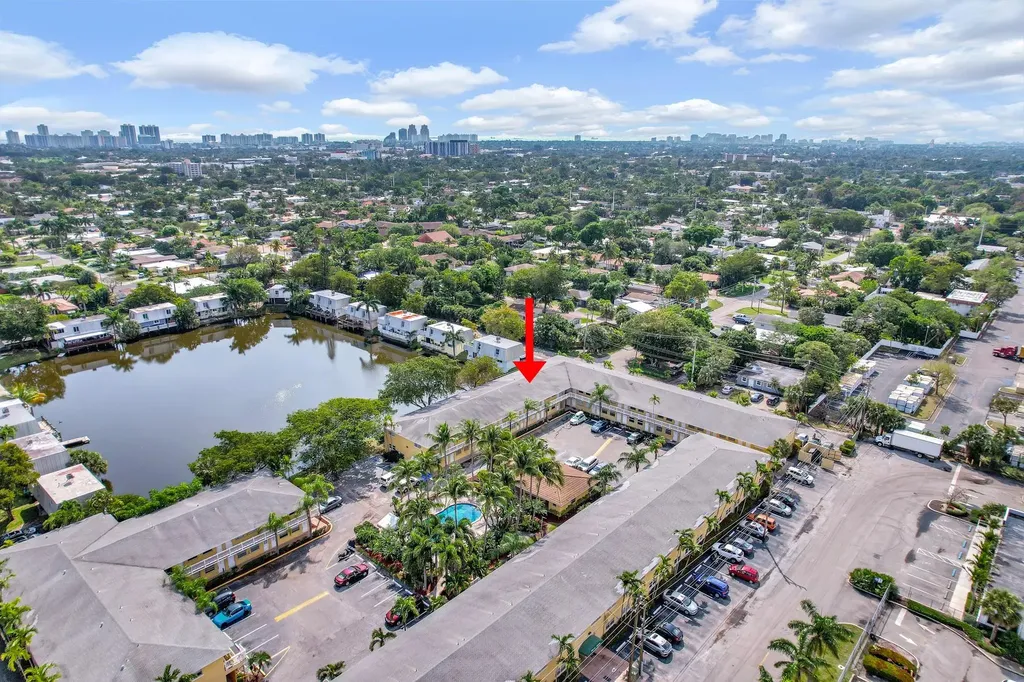 4051 NE 13th Avenue Oakland Park FL 33334