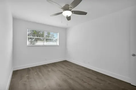 4051 NE 13th Avenue Oakland Park FL 33334