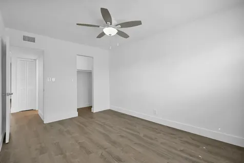 4051 NE 13th Avenue Oakland Park FL 33334