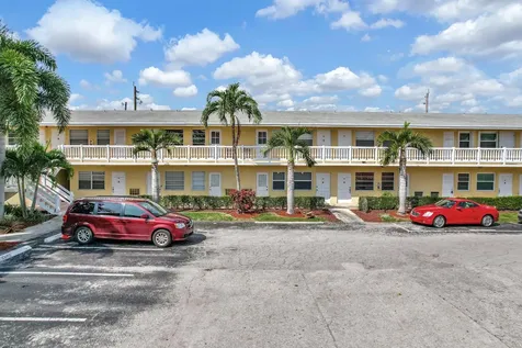 4051 NE 13th Avenue Oakland Park FL 33334
