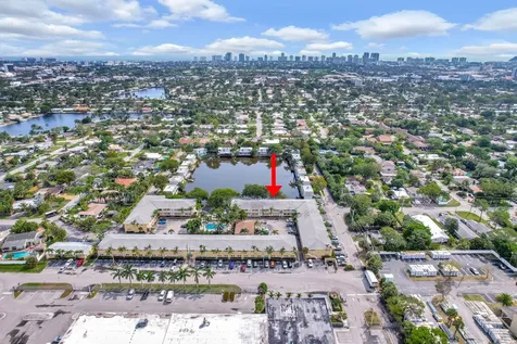 4051 NE 13th Avenue Oakland Park FL 33334