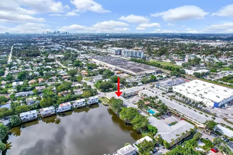 4051 NE 13th Avenue Oakland Park FL 33334