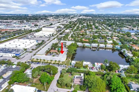 4051 NE 13th Avenue Oakland Park FL 33334