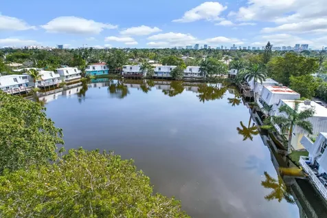 4051 NE 13th Avenue Oakland Park FL 33334