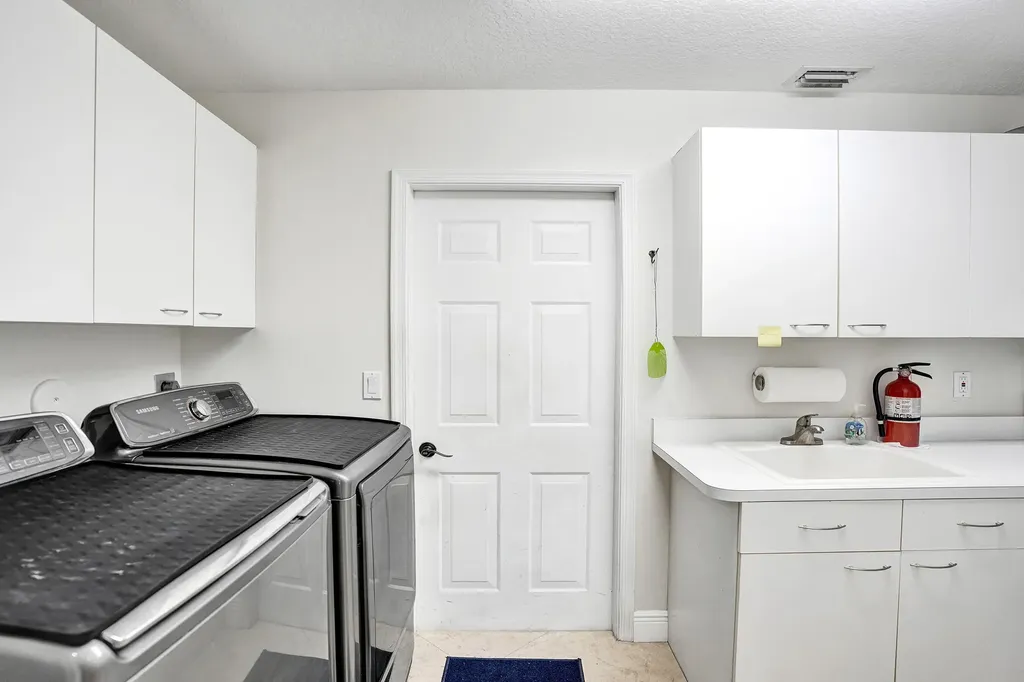10970 NW 6th Court Plantation FL 33324