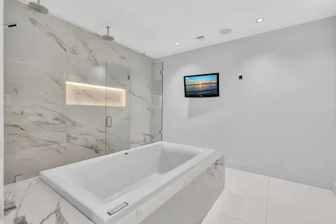 17121 Collins Avenue Sunny Isles Beach FL 33160
