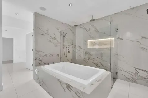 17121 Collins Avenue Sunny Isles Beach FL 33160