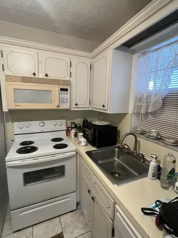 1321 NW 43rd Avenue Lauderhill FL 33313