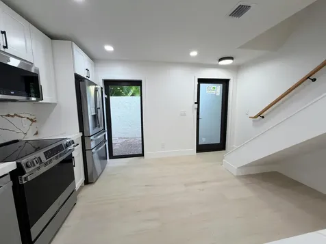 575 NE 7th Avenue Fort Lauderdale FL 33301