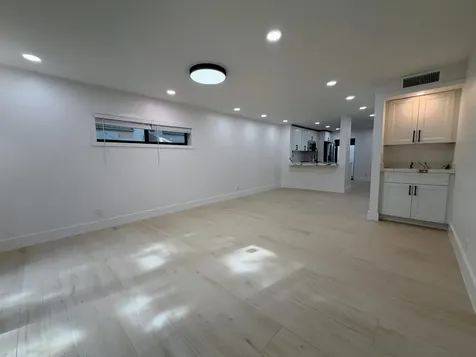 575 NE 7th Avenue Fort Lauderdale FL 33301