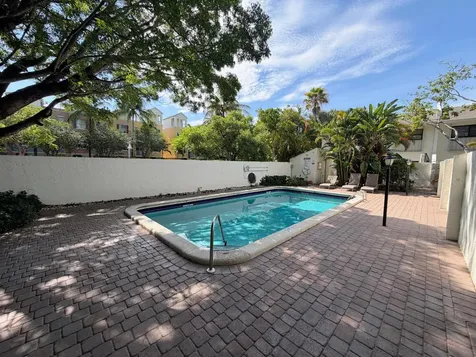 575 NE 7th Avenue Fort Lauderdale FL 33301
