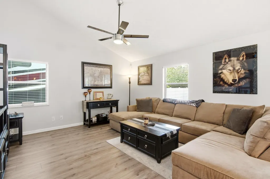 532 SE Majestic Terrace Port St Lucie FL 34983