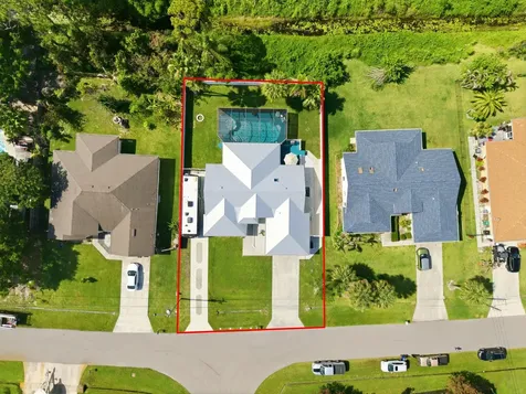 532 SE Majestic Terrace Port St Lucie FL 34983