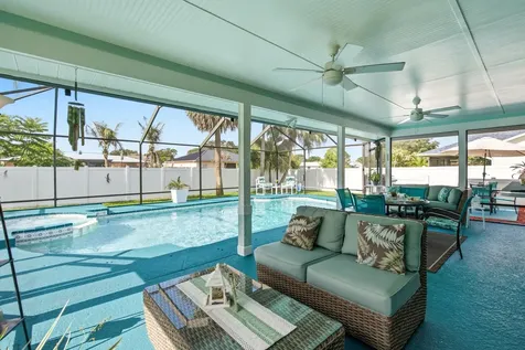 532 SE Majestic Terrace Port St Lucie FL 34983