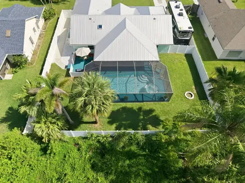 532 SE Majestic Terrace Port St Lucie FL 34983